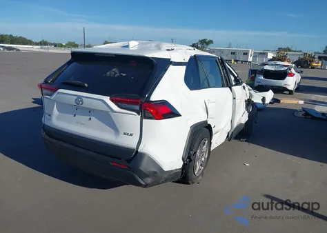 2023 Toyota Rav4 Xle z USA, uszkodzony, nr VIN 2T3W1RFV7PC219642